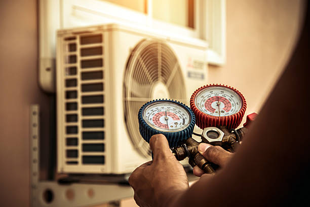 Professional Ductwork Repair technician working in Williston Park, NY